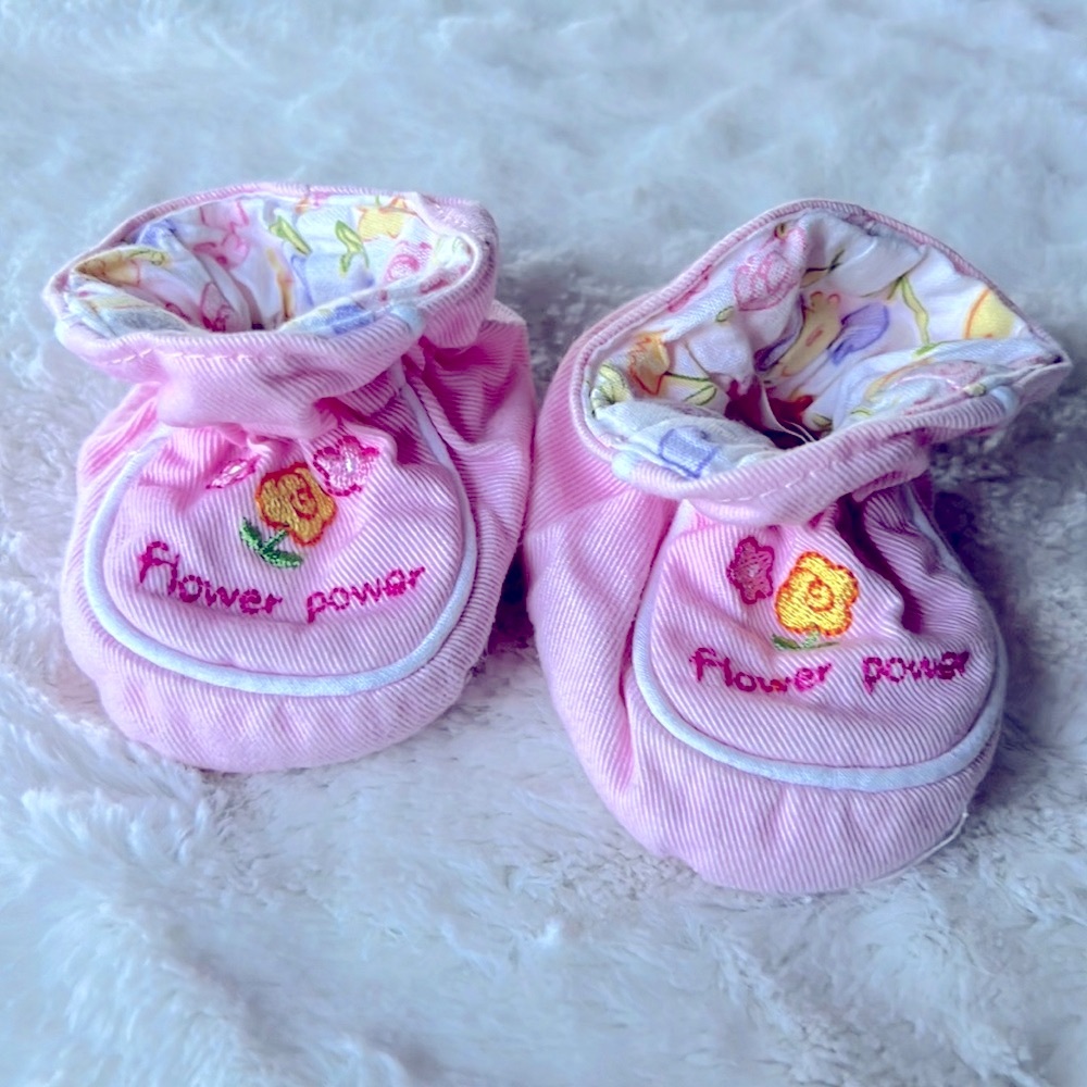 Newborn baby booties